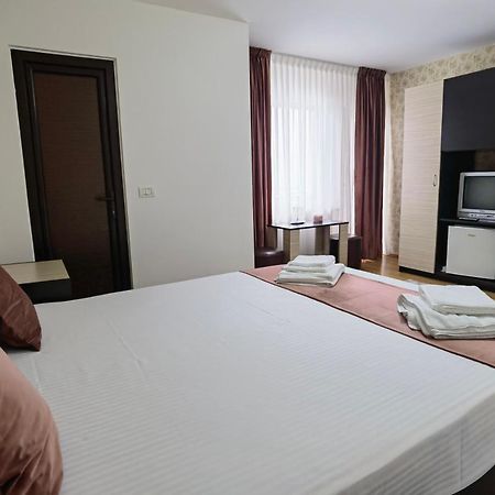 Pensiunea Royal Borşa المظهر الخارجي الصورة