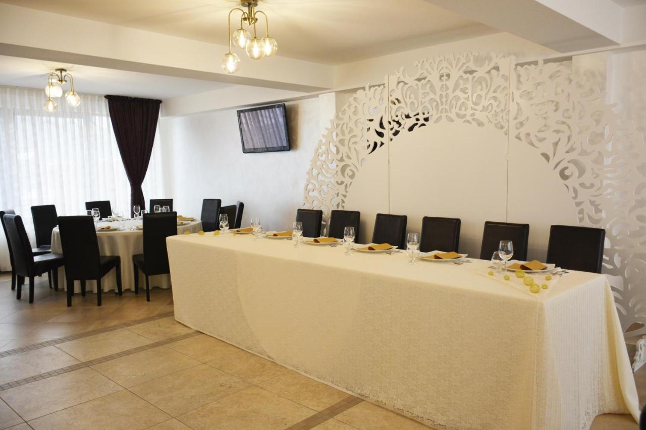 Pensiunea Royal Borşa المظهر الخارجي الصورة